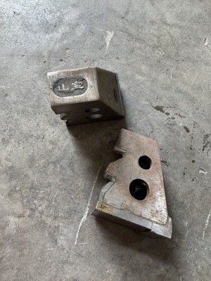 Hướng dẫn đầu búa hợp kim với hiệu quả cao và nhiều răng để nghiền vật liệu