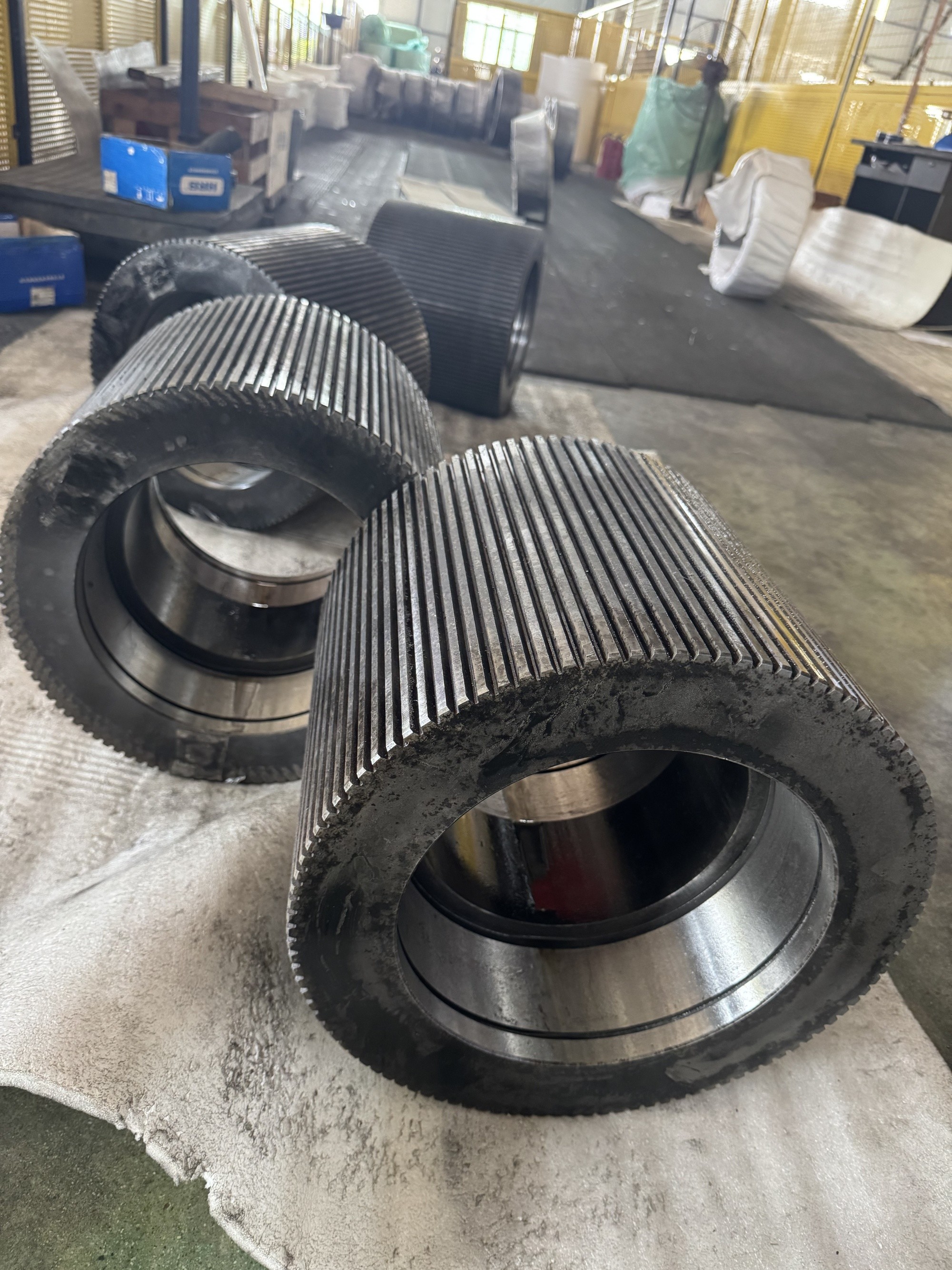 Durable and Precise Pellet Mill Roller Shells for VAN ARSEN CU750 With ...